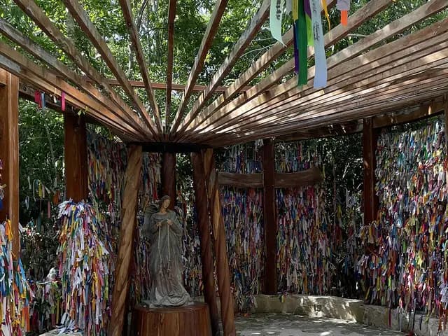 Altar del Santuario de la Virgen Desatadora de Nudos